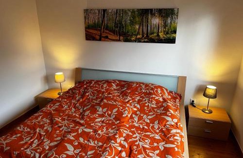 Emmelshausen Apartment | Ruhige Ferienwohnung mit neuer Küche und neuem Bad