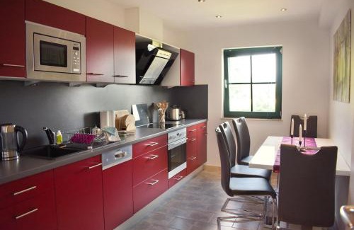 Garz/Rugen Apartment | Ruhige FeWo mit eingezäunten Garten - familienfreundlich
