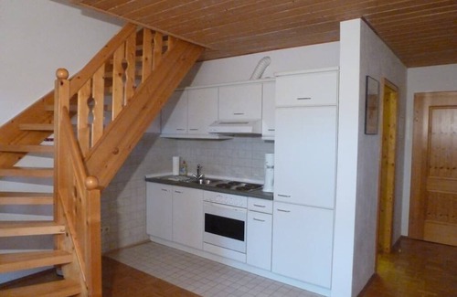 Schwarzenbach Apartment | Ruhige und gemütliche Ferienwohnung (64qm) mit Balkon