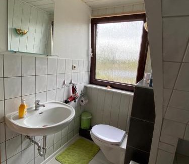 Neumuenster Apartment | Ruhige Unterkünfte nahe Einfelder See, perfekt für Erholung und Arbeit