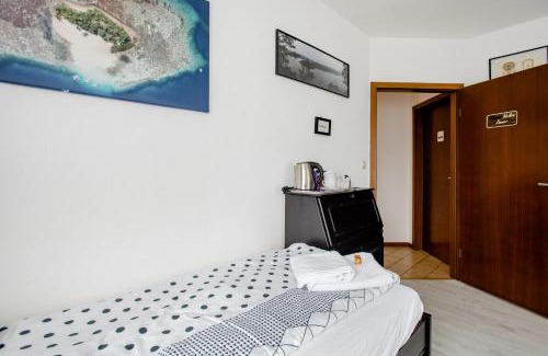 Rudow House | Ruhige Zimmer im Grünen