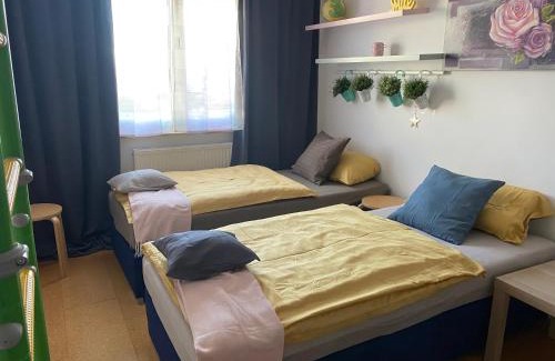 Stadtbezirke VII House | Ruhiges Zimmer im Gasthaus