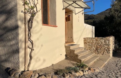 Reynes Cottage | Ruim Catalaans Vakantiehuis met Uitzicht