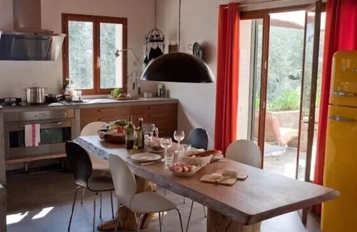 Dolceacqua Villa | Ruime villa met prachtig uitzicht en zwembad
