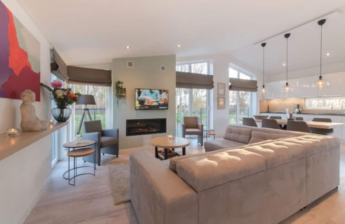 Wemeldinge House | Ruisweg 109 by Interhome