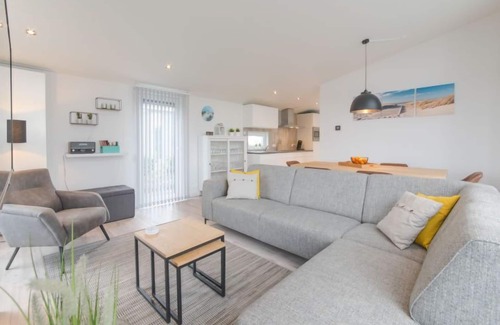 Wemeldinge House | Ruisweg 39 by Interhome
