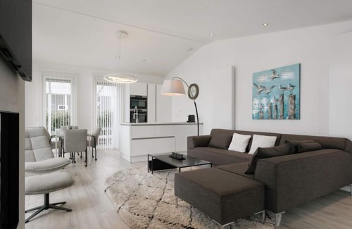 Wemeldinge House | Ruisweg 56 by Interhome