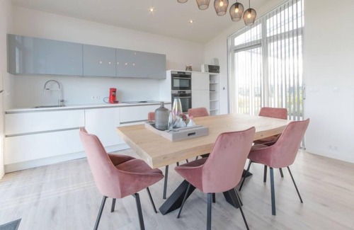 Wemeldinge House | Ruisweg 59 by Interhome