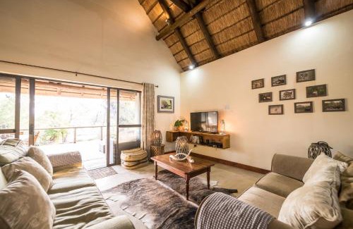 Hoedspruit Cabin | Rukiya Safari Camp