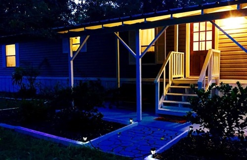 Fort White House | Rum Island Springs Cabin