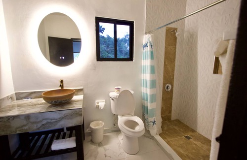 Negril Resort | Rum Runners Resort