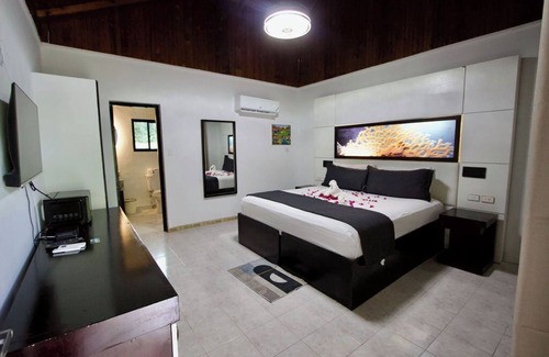 Negril Resort | Rum Runners Resort