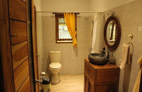 Senggigi House | Rumah atlas