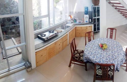 Setiabudi Apartment | Rumah cantik di komplek pesantren daarut tauhid