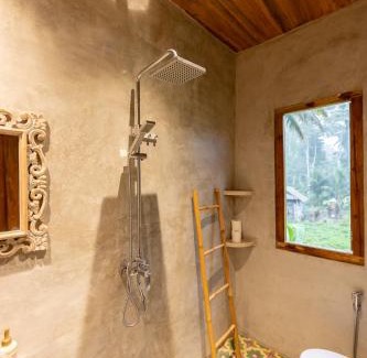 Melayang Cabin | Rumah Guci