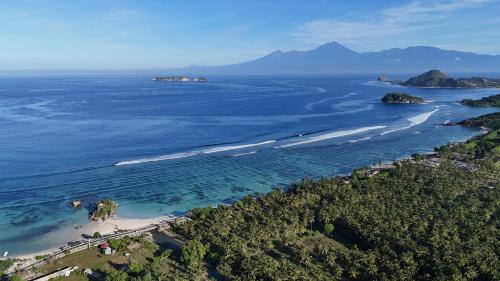 Sumbawa Barat House | Rumah Mana Beach House