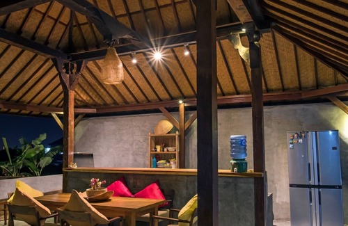 Mengwi House | Rumah Tyang Mengwi, Private Pool, Two Bedroom Villa