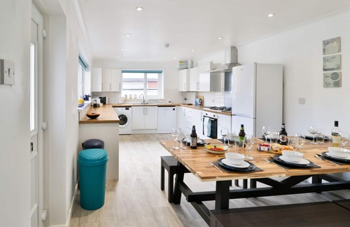 Trowbridge House | Rumney House