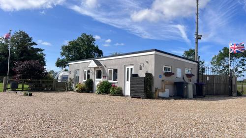 Dogdyke House | Runway Cottage