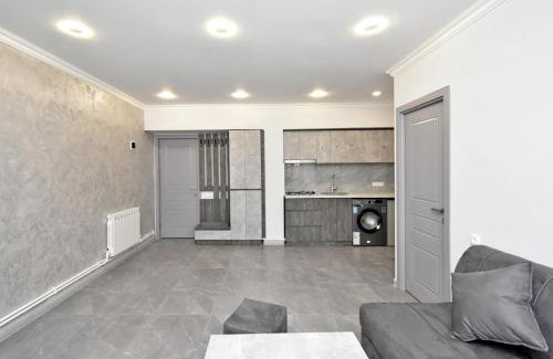 Ararat Hotel | Runway Rooms