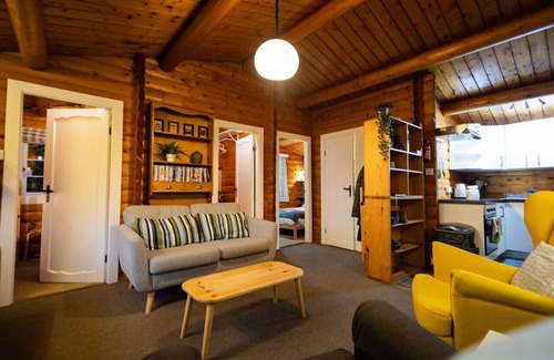 Bronaber Cabin | Rural 3 Bed Log Cabin Getaway