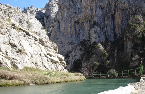 Villafrea de la Reina Apartment | Rural Accommodation in Montaña Leonesa, next to peaks of Europe and the Riaño swamp.
