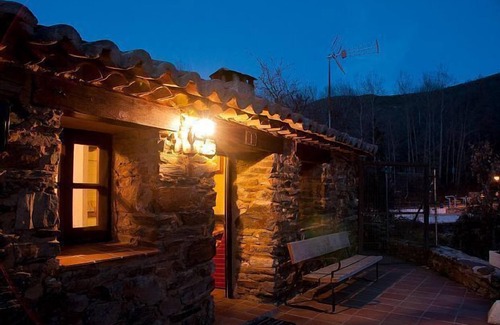 Puebla de la Sierra Cottage | Rural apartment El Yayo de la Puebla for 2 people