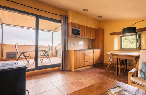 Porqueres Cottage | Rural apartment Mas Rovira for 2 people