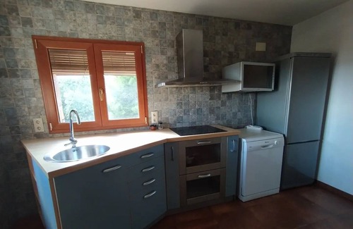 Biosca Cottage | Rural house with swimming pool for groups of up to 15 people