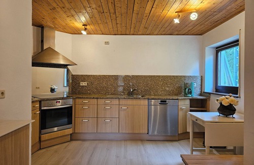Obermendig Apartment | Rural living by a stream