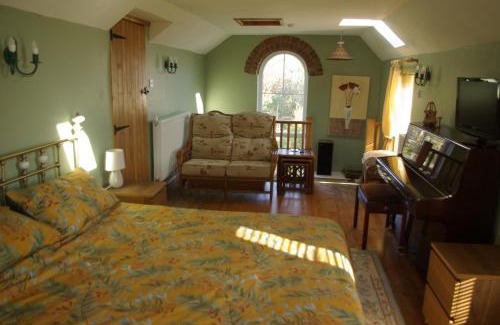 Troon Apartment | Rural retreat, central location, close to beaches