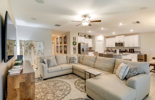 Ruskin House | Ruskin Vacation Rental w/Screened-In Porch!