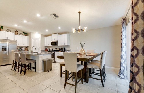 Ruskin House | Ruskin Vacation Rental w/Screened-In Porch!