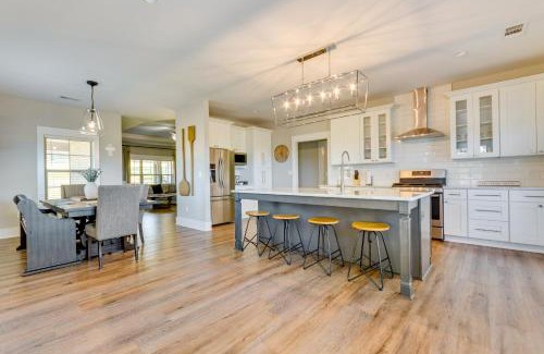 Russellville House | Russellville Home Near Hiking and Lake Access!