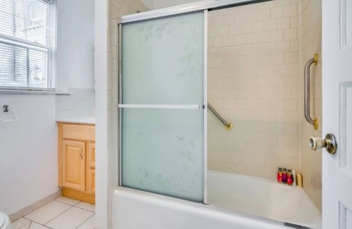Russian Hill Apartment | Russian Hill Upscale & Quiet Furnished 3BR APT