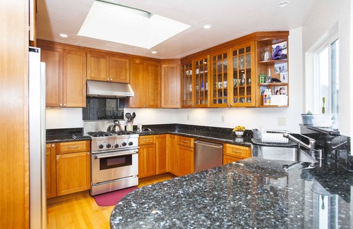 Russian Hill Condo | Russian Penthouse Hill Panoramic Views Decks by North Beach Fishermans Wharf Nob