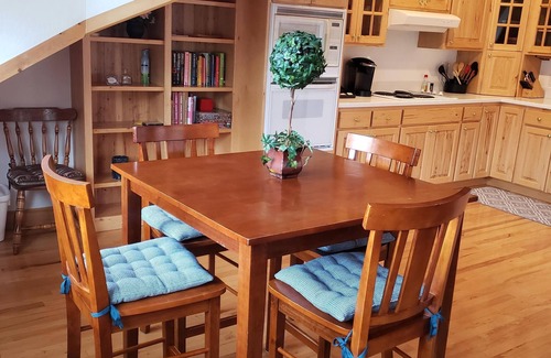 West Glacier Ski Chalet | Rustic 1 bedroom, 1 bath, 2 minutes from the West Glacier Park