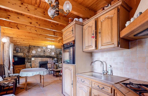Poulgoazec House | Rustic and charming stone house not far from the sandy beaches of West Brittany.