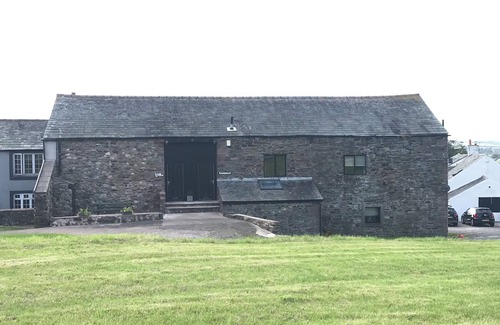 Cockermouth Cottage | Rustic barn Cottage in a rural village with traditional open fireplace sleeps 5.