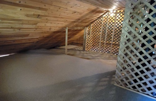 Sandpoint Cabin | Rustic Cabin Experience