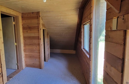 Sandpoint Cabin | Rustic Cabin Experience