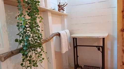 Kfar Hoshen Ski Chalet | Rustic Cabin in the Galilee with Pastoral Views
