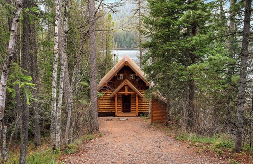 Columbia Falls Cabin | Rustic Cabin on Spoon Lake with Stunning Views