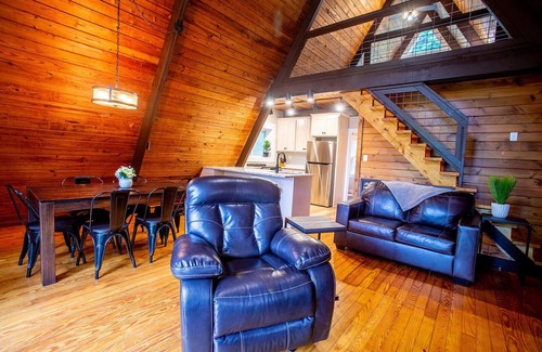 Loudonville Ski Chalet | Rustic Chalet - Secluded with Hot Tub & Pool Table