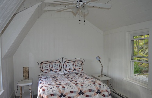 Muskoka Lakes Cottage | Rustic Charm By Beautiful Lake Muskoka