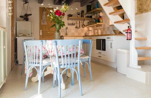 Thenon House | Rustic Chic Country Cottage