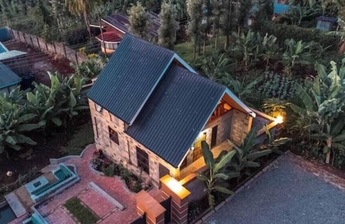 Embu Cottage | Rustic-Chic Stone Cottage, Forest views, Gardens, Wi-Fi & Comfort near Embu Town