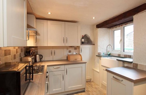 Bowness-on-Windermere Cottage | Rustic Cottage