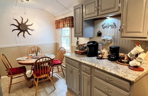 White Lake Cottage | Rustic & Cozy little cabin in the whimsical hamlet of Smallwood