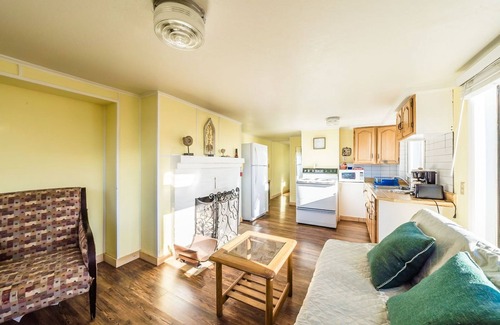 Lincoln City Apartment | RUSTIC, COZY SPECTACULAR OCEAN VIEW 1 BEDR. SUITE W/KITCHEN&WOOD BURN. FIREPLACE